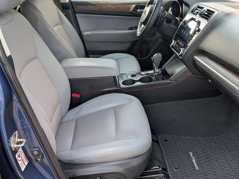 Used 2019 Subaru Outback 2.5i Limited AWD/4WD image 35