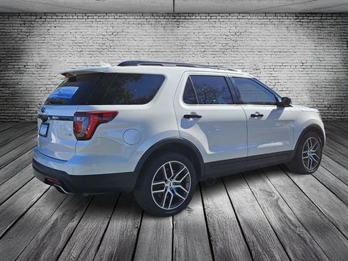 Used 2017 Ford Explorer Sport w/ Equipment Group 401A image 5