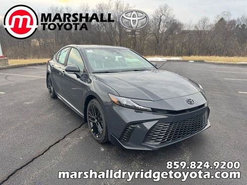 New 2026 Toyota Camry SE image 1