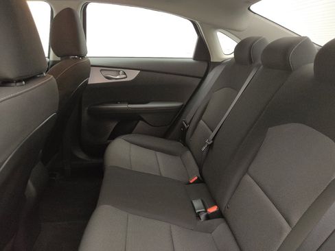 Used 2024 Kia Forte LXS image 18