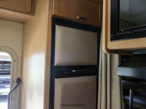 Used 2017 Ford E-450 and Econoline 450 Super Duty w/ Motorhome Prep Package RWD image 47
