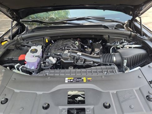 New 2025 Jeep Grand Cherokee Limited w/ Luxury Tech Group II image 16