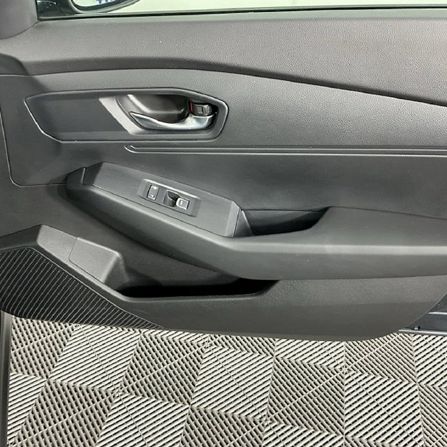 Used 2024 Honda Accord LX image 13