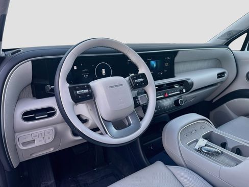 Used 2026 Hyundai Palisade Calligraphy FWD image 9