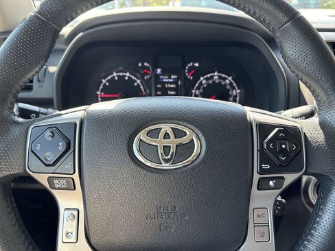 Used 2020 Toyota 4Runner SR5 Premium image 13