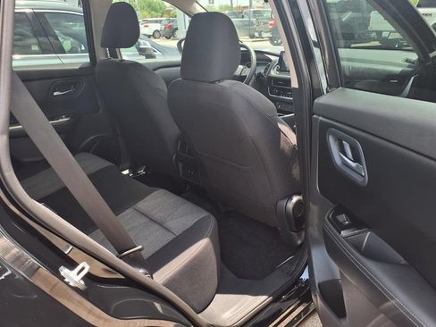 Used 2026 Nissan Rogue SV FWD image 24