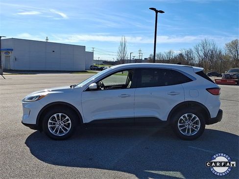 Used 2020 Ford Escape SE image 8