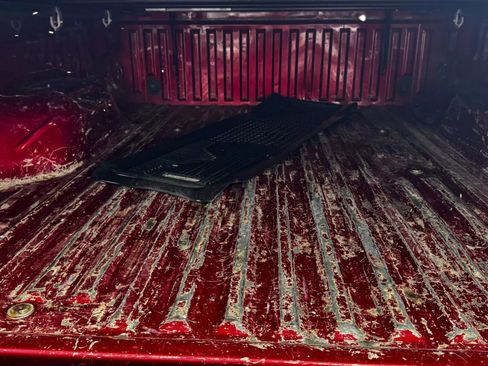 Used 2014 Ford F250 Platinum w/ FX4 Off-Road Package image 9