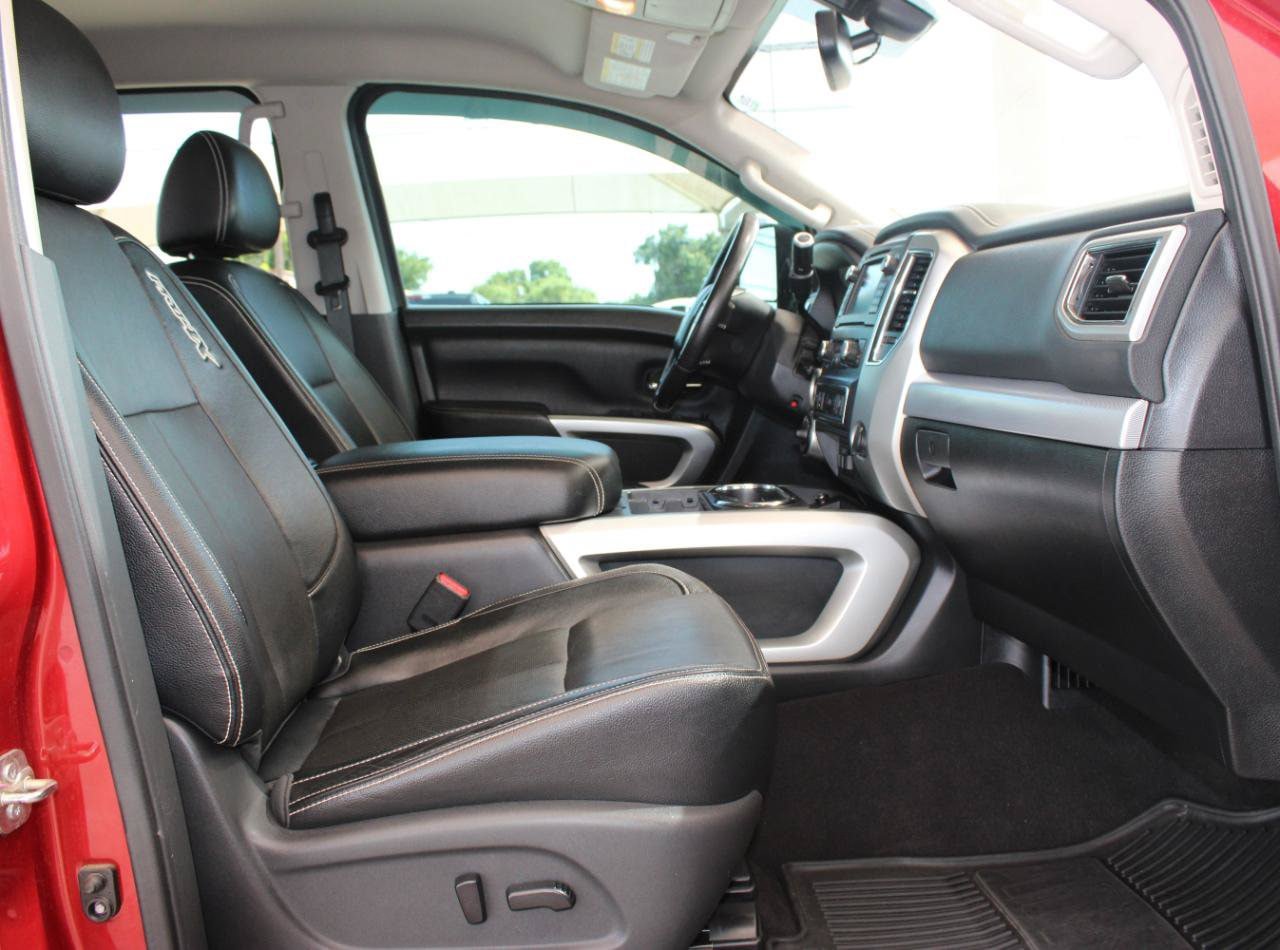 Used 2019 Nissan Titan PRO-4X w/ Pro-4x Convenience Package AWD/4WD image 19