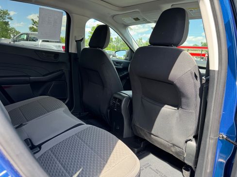 Used 2022 Ford Escape SE w/ SE Sport Appearance Package FWD image 16
