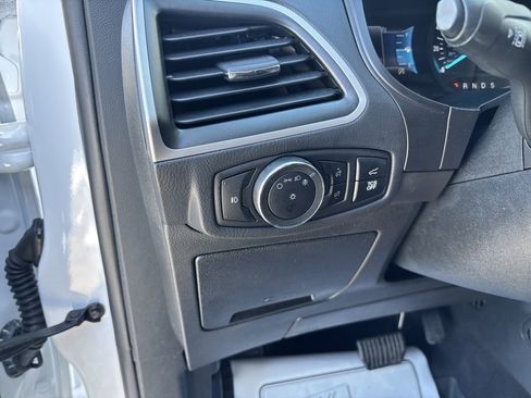 Used 2024 Ford Edge SEL w/ Convenience Package image 13