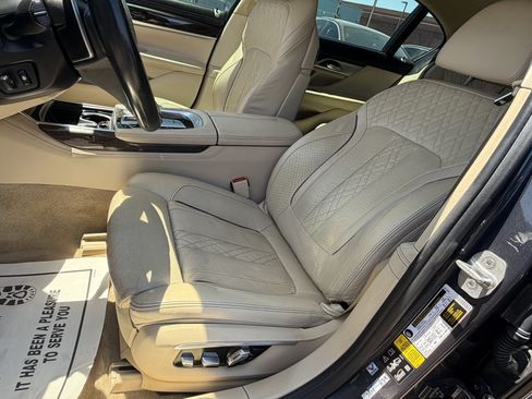 Used 2016 BMW 750i xDrive AWD/4WD image 8