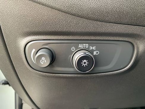 Used 2024 Chevrolet Equinox RS image 20