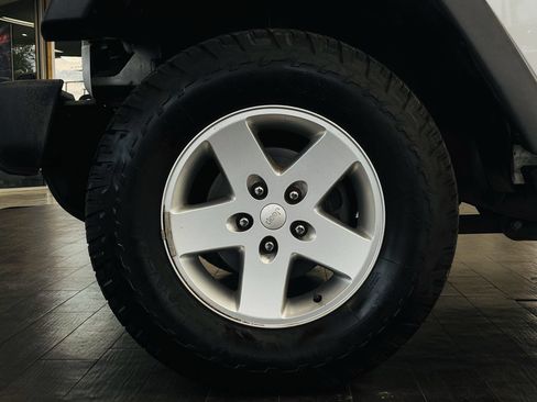 Used 2014 Jeep Wrangler Sport w/ Quick Order Package 24S AWD/4WD image 28