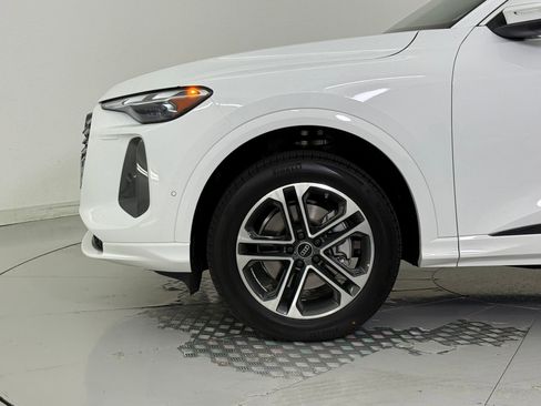 New 2025 Audi Q5 Premium image 12