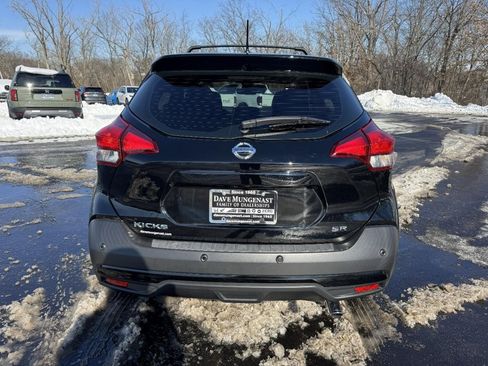 Used 2020 Nissan Kicks SR w/ SR Premium Package image 4