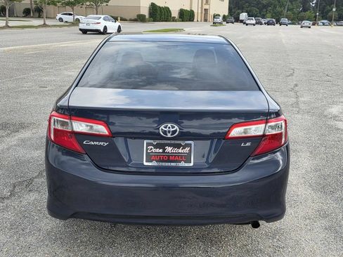 Used 2014 Toyota Camry LE FWD image 3