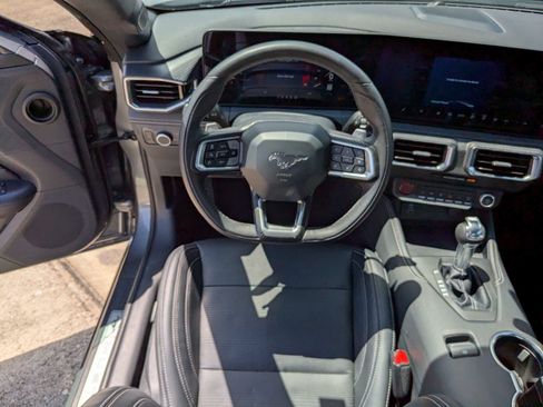 Used 2025 Ford Mustang GT Premium RWD image 15