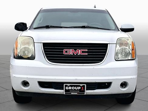 Used 2009 GMC Yukon XL SLE w/ Convenience Package image 3
