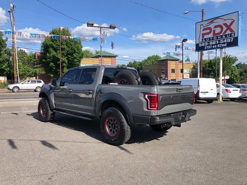 Used 2018 Ford F150 Raptor w/ Equipment Group 802A Luxury image 3