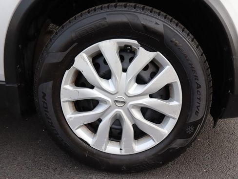 Used 2016 Nissan Rogue S AWD/4WD image 44