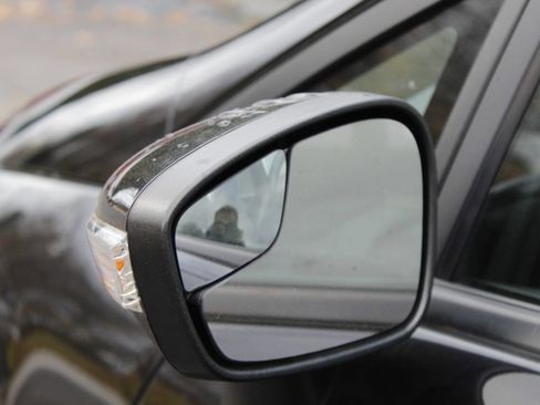 Used 2015 Ford Fiesta SE image 22