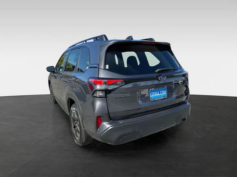 Used 2026 Subaru Forester Premium AWD/4WD image 4