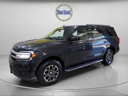 Used 2022 Ford Expedition XLT AWD/4WD image 1