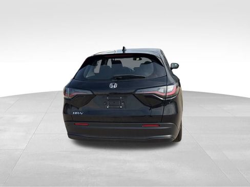 Used 2025 Honda HR-V LX image 5