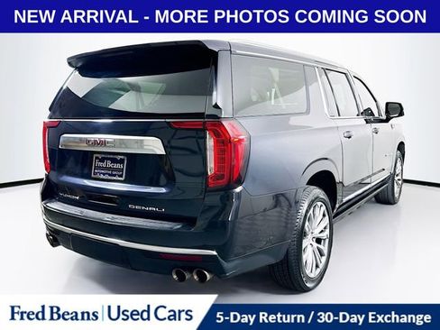 Used 2023 GMC Yukon XL Denali w/ Advanced Technology Package image 8