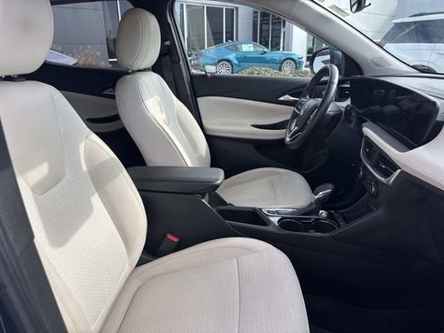 Used 2024 Buick Encore GX Preferred image 9