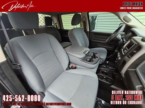 Used 2018 RAM 3500 Tradesman w/ Chrome Appearance Group image 23