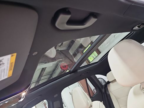 New 2026 Mercedes-Benz GLC 300 4MATIC image 30