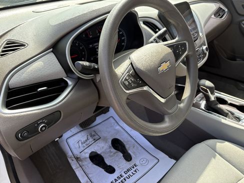 Used 2024 Chevrolet Malibu LT image 29