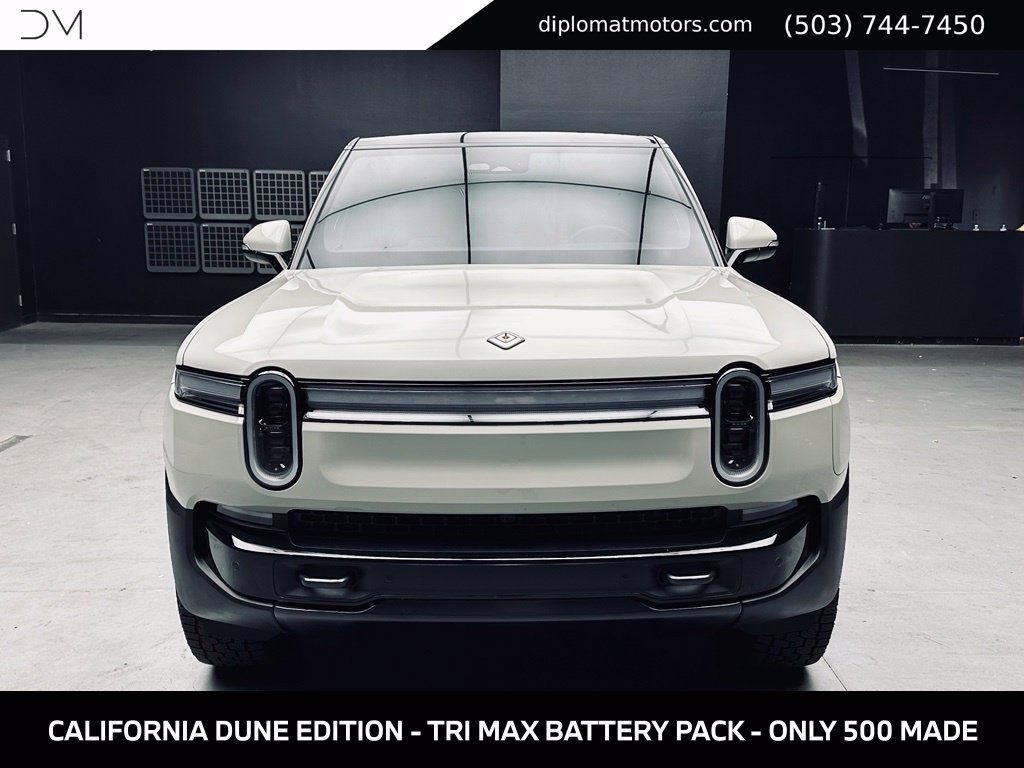 Used 2025 Rivian R1S Adventure Tri AWD/4WD image 10
