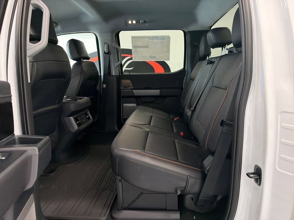 New 2026 Ford F250 Lariat w/ Chrome Package AWD/4WD image 14