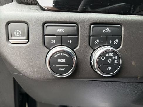 Used 2023 GMC Sierra 1500 Elevation AWD/4WD image 17