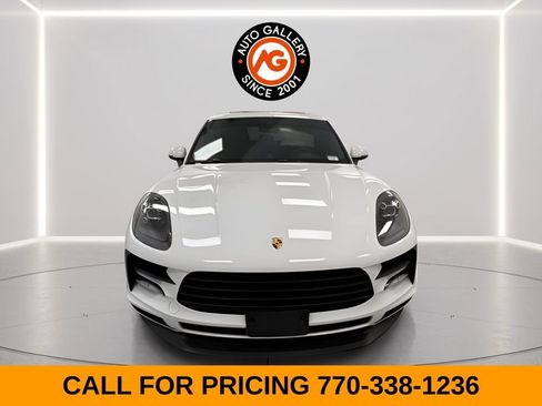 Used 2020 Porsche Macan AWD/4WD image 2