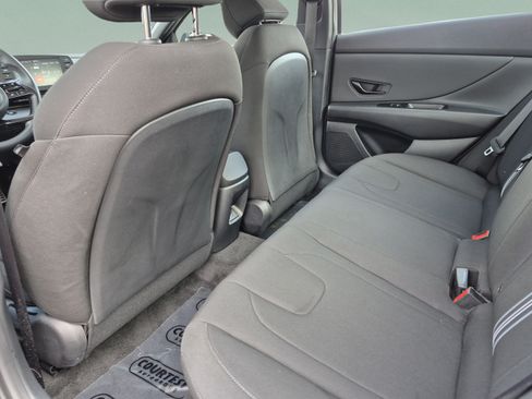 Certified 2025 Hyundai Elantra Sport FWD image 15