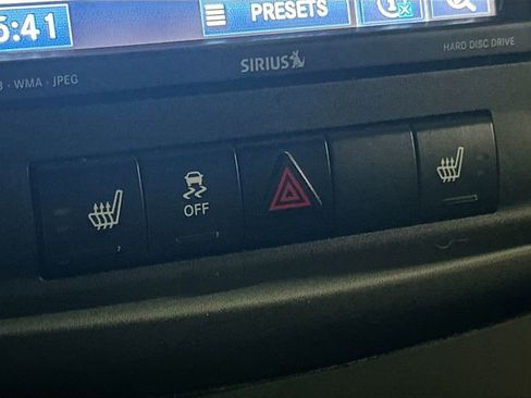 Used 2012 Dodge Avenger R/T image 20