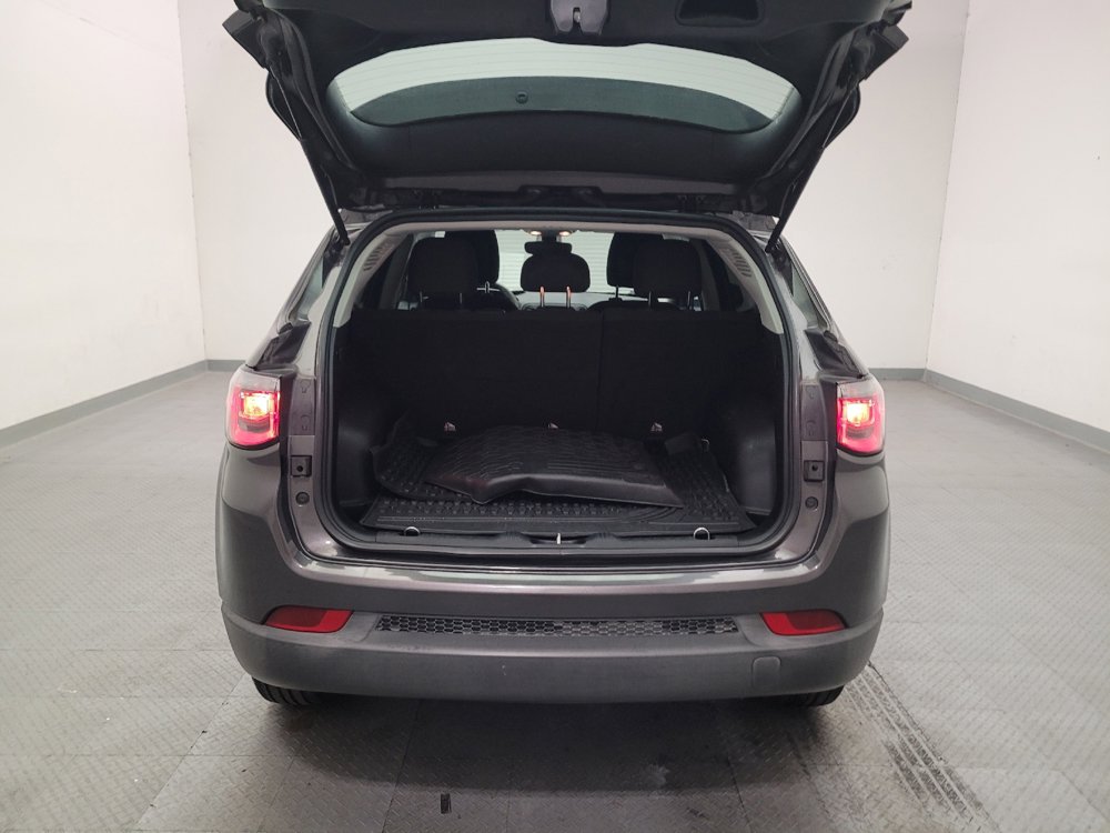 Used 2018 Jeep Compass Sport FWD image 29