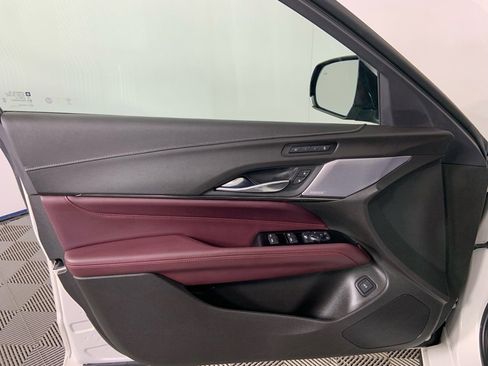 Used 2022 Cadillac CT4 V image 21