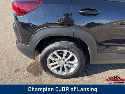 Used 2024 Chevrolet TrailBlazer LS w/ LS Convenience Package AWD/4WD image 38