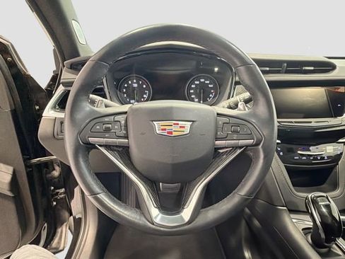 Certified 2024 Cadillac XT6 Sport w/ Technology Package AWD/4WD image 9