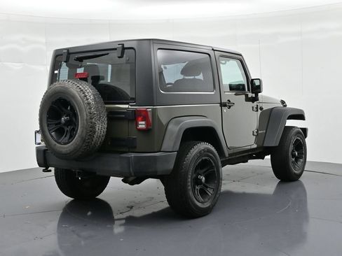 Used 2015 Jeep Wrangler Sport w/ Connectivity Group AWD/4WD image 6