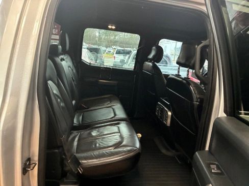 Used 2015 Ford F150 Platinum w/ Equipment Group 701A Luxury image 34