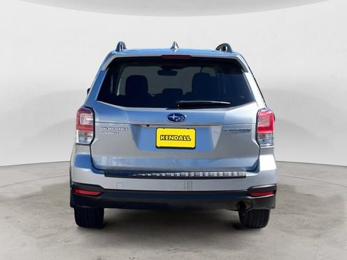 Used 2018 Subaru Forester 2.5i Premium w/ Protection Package #3A AWD/4WD image 4