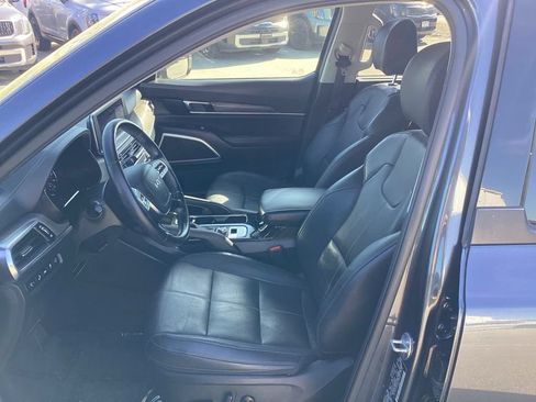 Used 2022 Kia Telluride EX w/ EX Premium Package AWD/4WD image 16