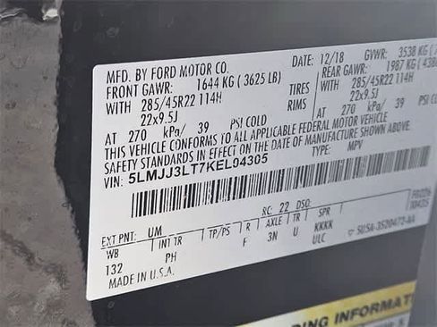 Used 2019 Lincoln Navigator L Reserve image 38