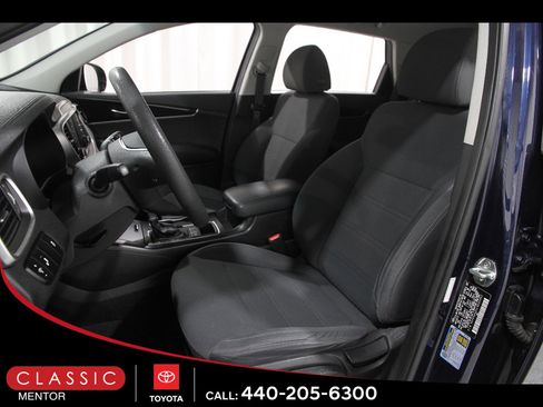 Used 2020 Kia Sorento LX FWD image 5
